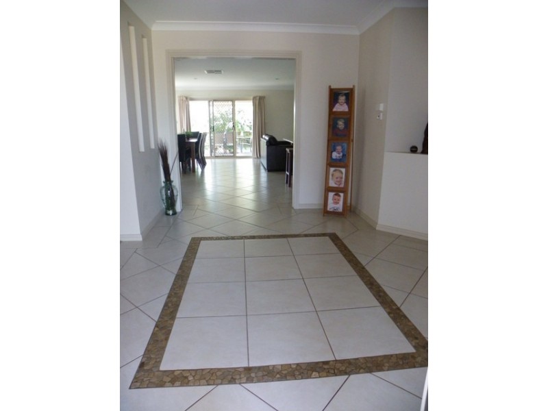 11 Avoca Place, Parkes NSW 2870