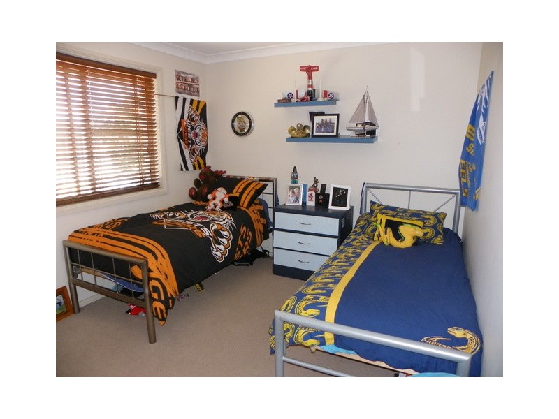 11 Avoca Place, Parkes NSW 2870