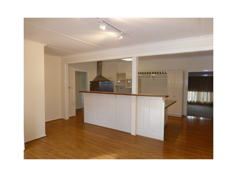 6 Want Street, Parkes NSW 2870