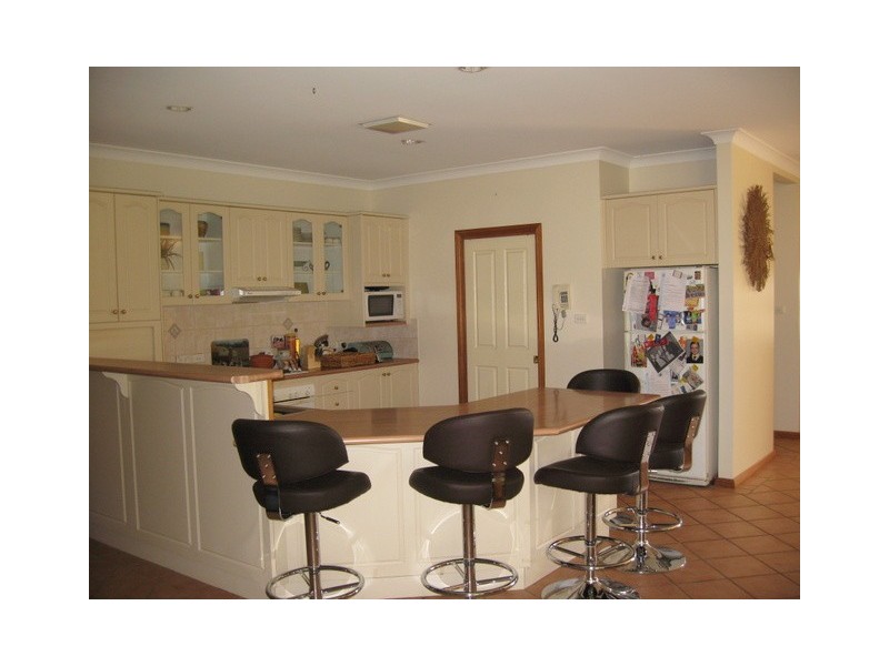 6 Coolabah Drive, Parkes NSW 2870