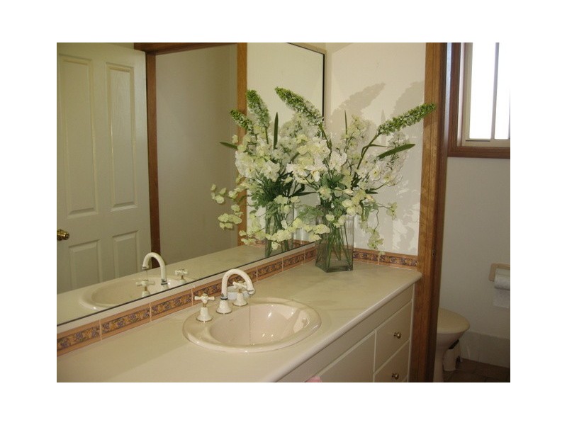 6 Coolabah Drive, Parkes NSW 2870