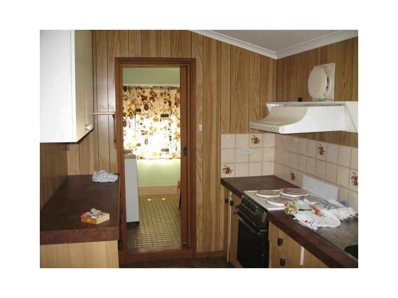 77 Victoria Street, Parkes NSW 2870