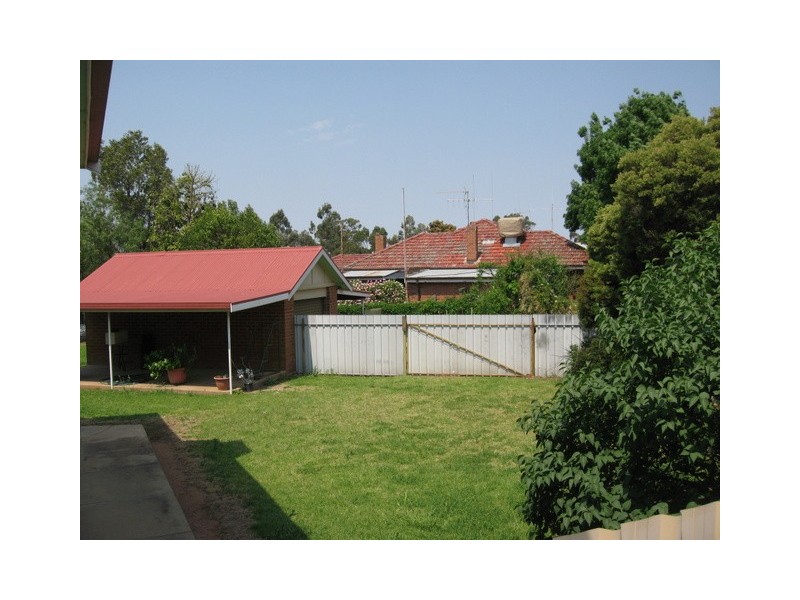 77 Victoria Street, Parkes NSW 2870