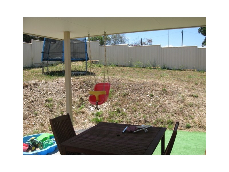 13 Basil Ave, Parkes NSW 2870