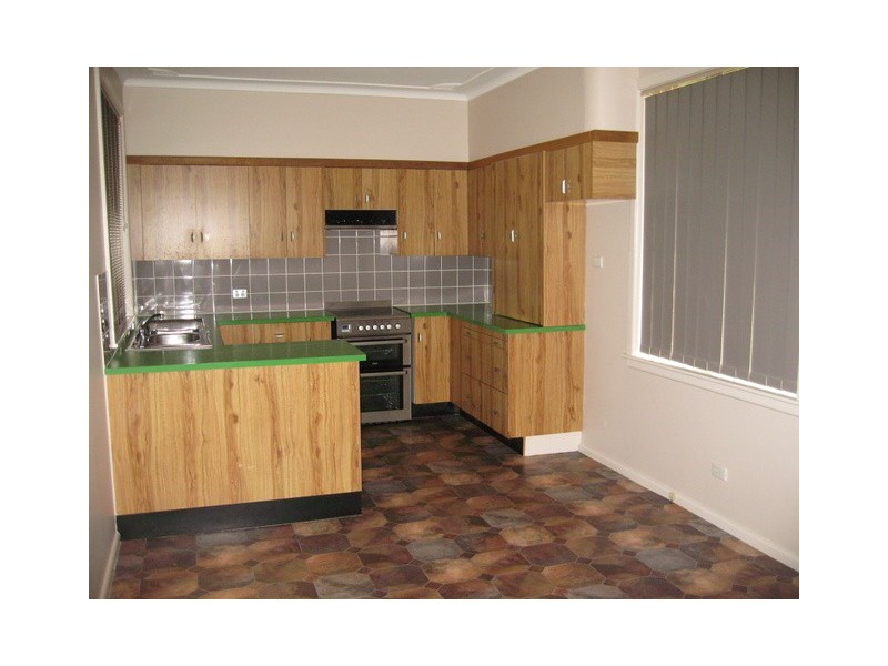 6 Lorger Street, Parkes NSW 2870
