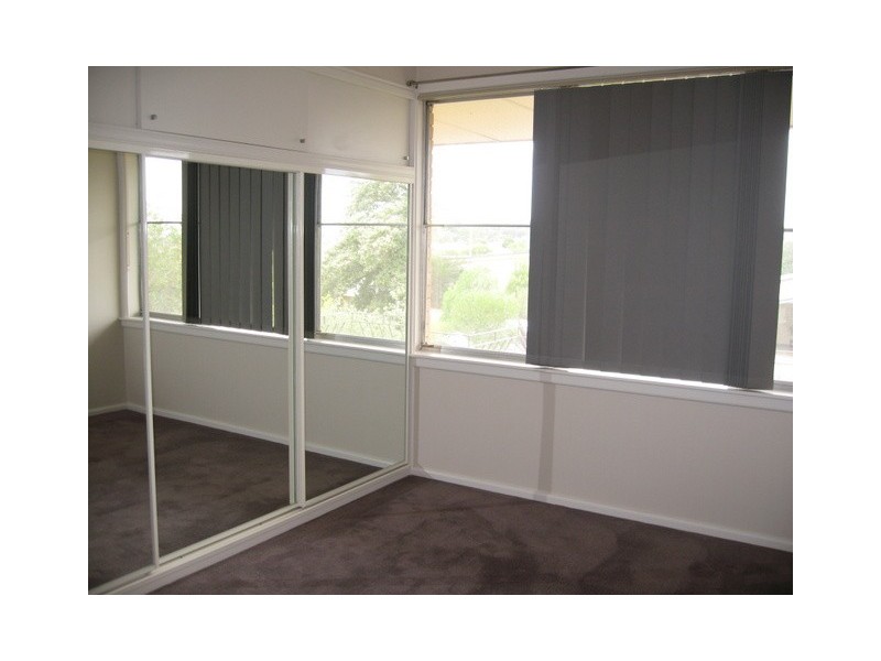 6 Lorger Street, Parkes NSW 2870