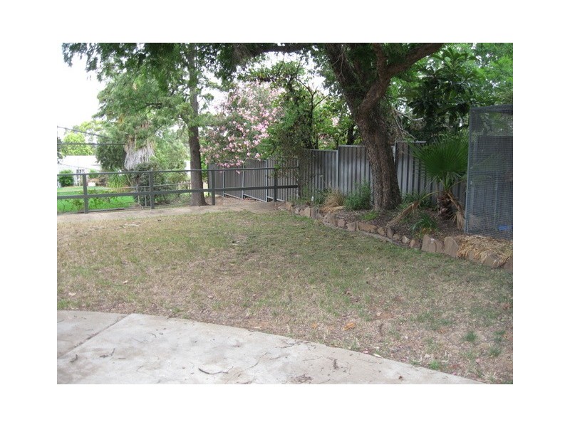 6 Lorger Street, Parkes NSW 2870