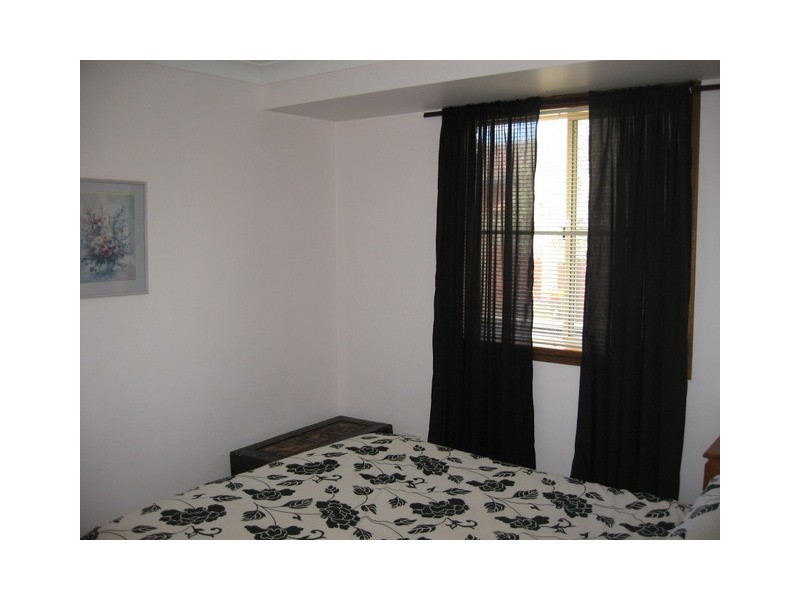 18 Danilenko Street, Parkes NSW 2870