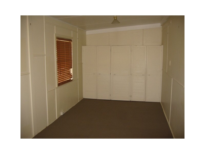 13 Macarthur Street, Parkes NSW 2870