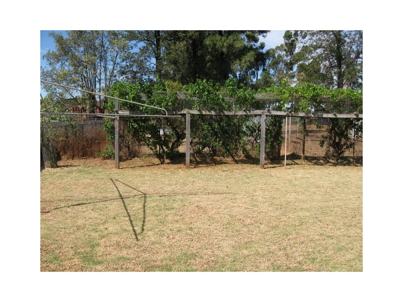 13 Macarthur Street, Parkes NSW 2870