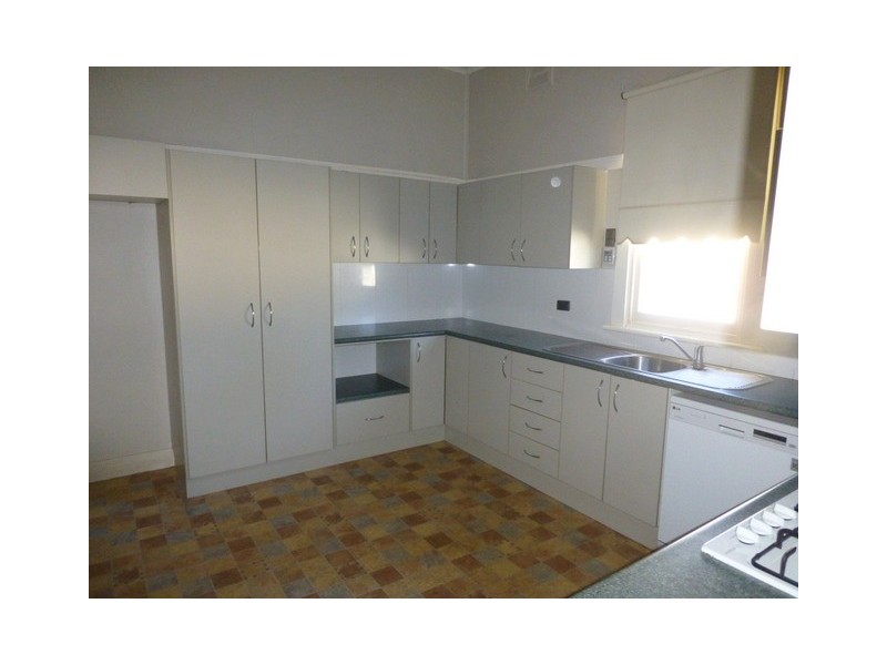 5 Carrington Street, Parkes NSW 2870