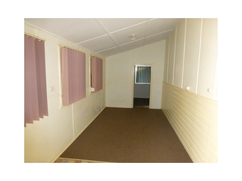 5 Carrington Street, Parkes NSW 2870