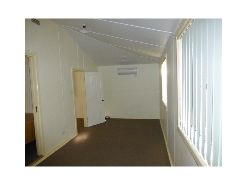 5 Carrington Street, Parkes NSW 2870