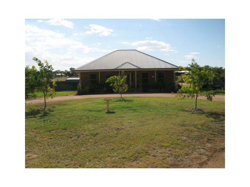 286 Nash St, Parkes NSW 2870