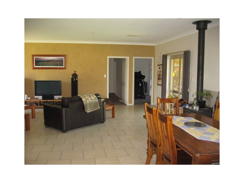286 Nash St, Parkes NSW 2870