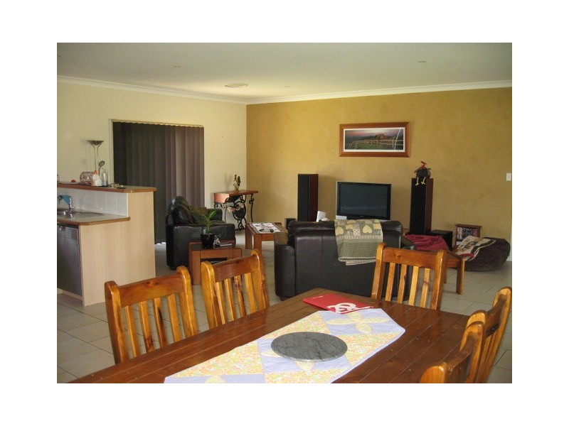 286 Nash St, Parkes NSW 2870