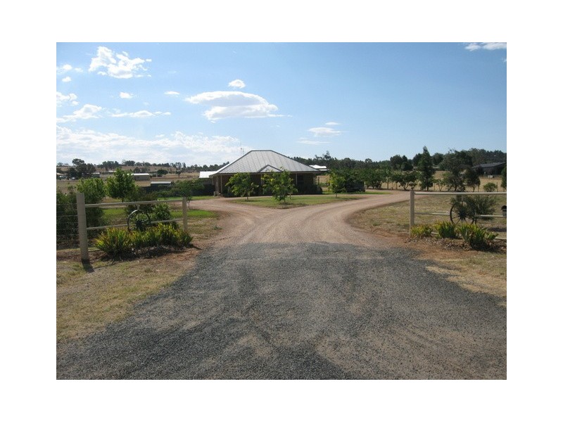 286 Nash St, Parkes NSW 2870