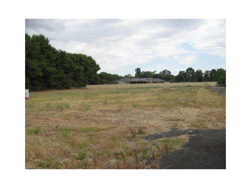 54 Kelly Road, Parkes NSW 2870