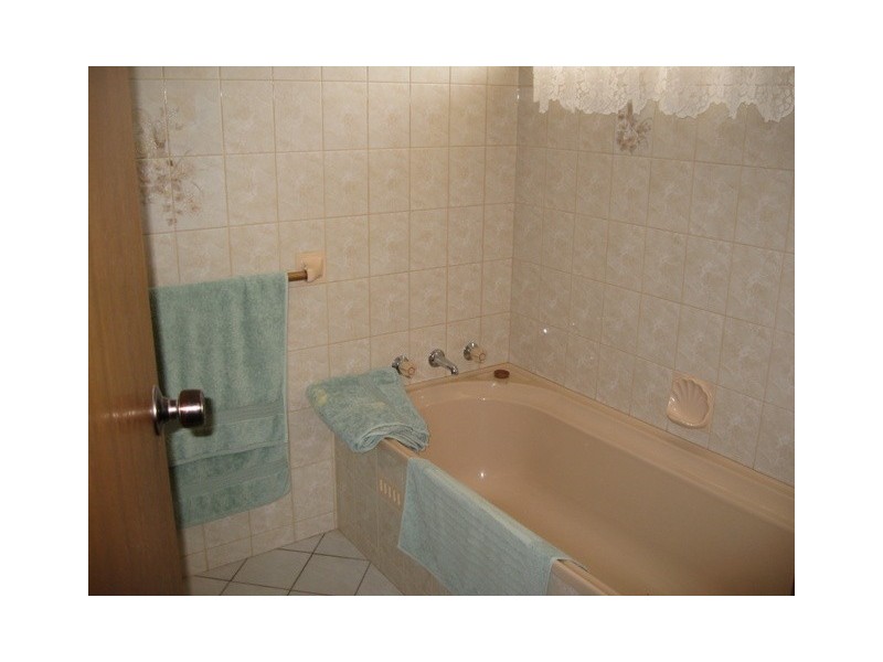 12 Bowditch Cres, Parkes NSW 2870