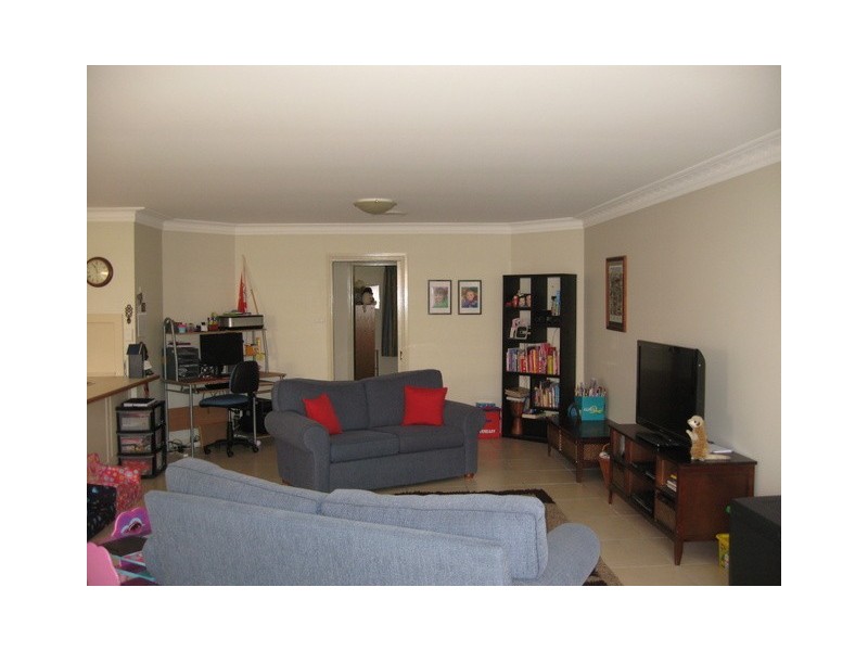 20 Arana Place, Parkes NSW 2870