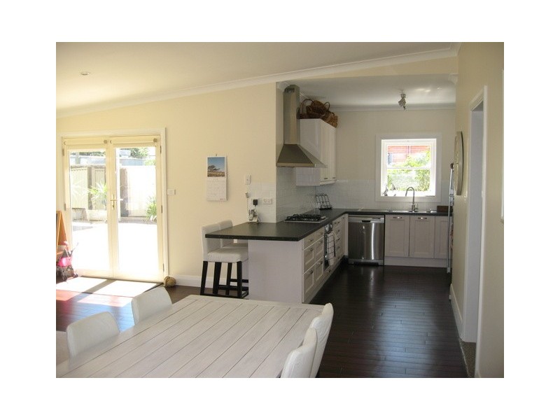 6 Rees Avenue, Parkes NSW 2870