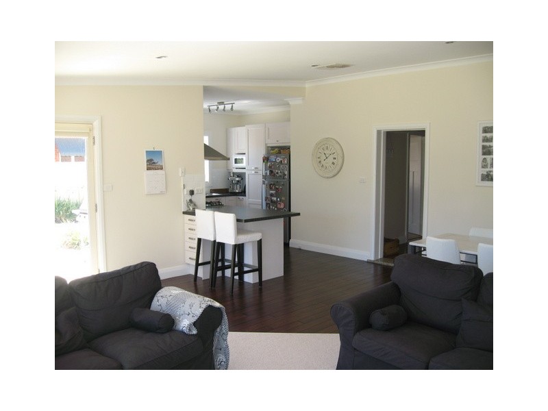 6 Rees Avenue, Parkes NSW 2870