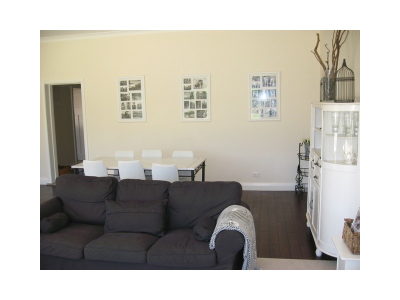6 Rees Avenue, Parkes NSW 2870