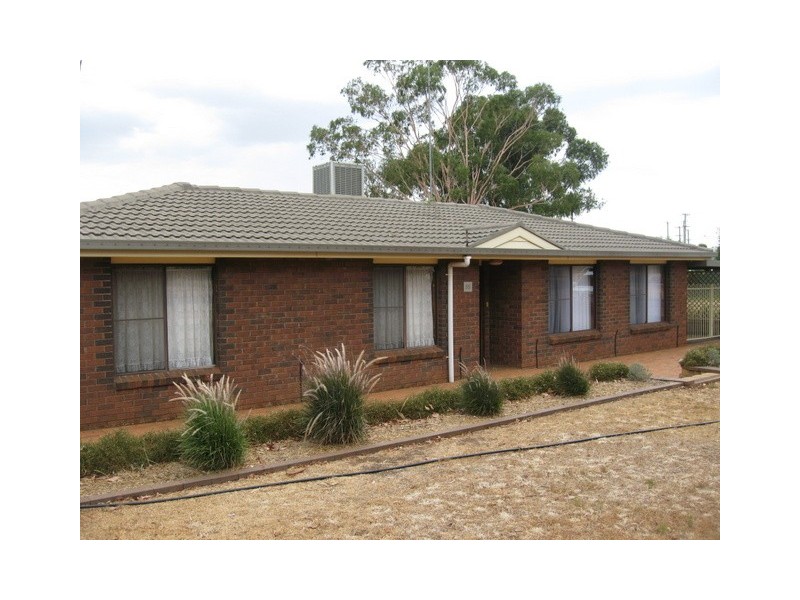 55 Brolgan Road, Parkes NSW 2870
