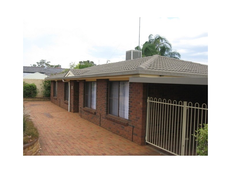 55 Brolgan Road, Parkes NSW 2870