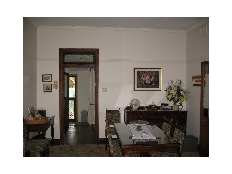 60 High Street, Parkes NSW 2870