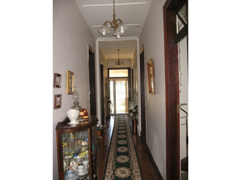 60 High Street, Parkes NSW 2870