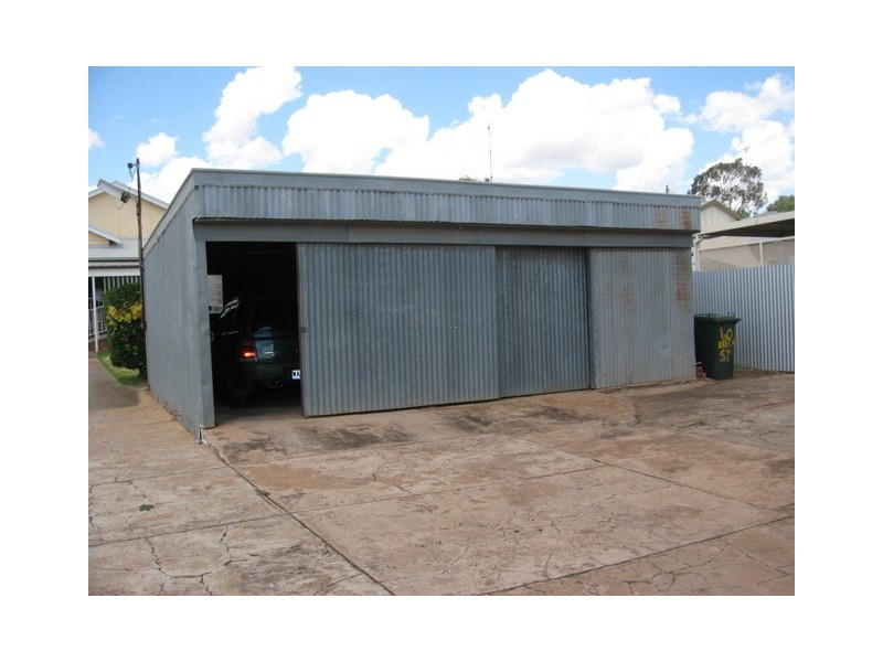 60 High Street, Parkes NSW 2870