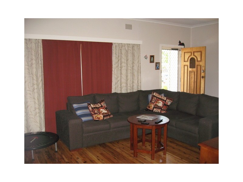 15 Victoria Street, Parkes NSW 2870
