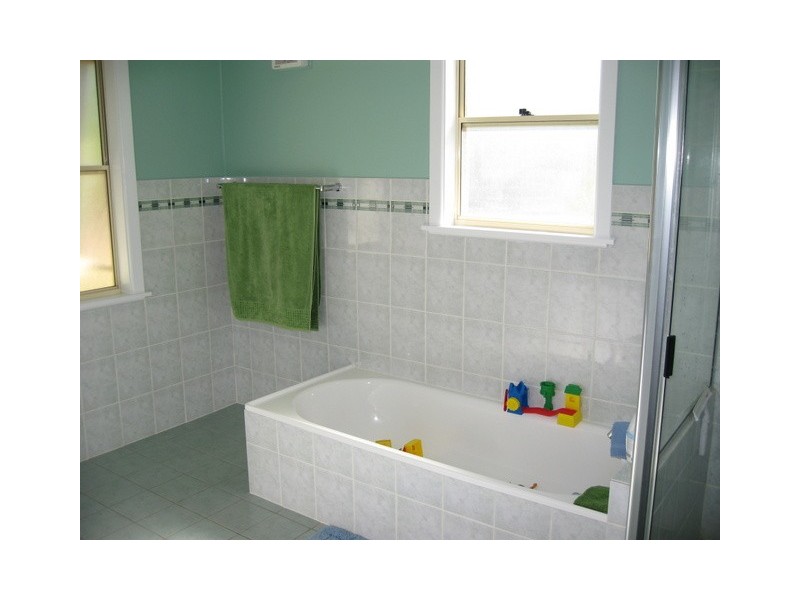 15 Victoria Street, Parkes NSW 2870