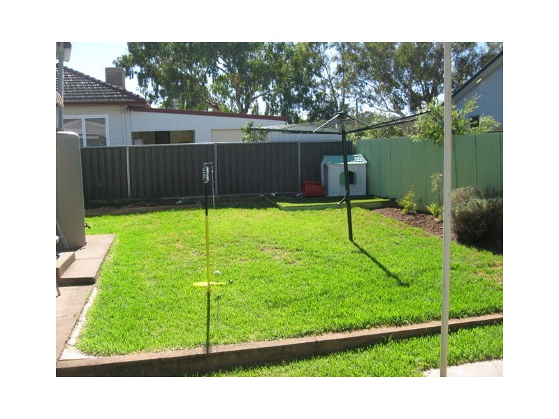 15 Victoria Street, Parkes NSW 2870