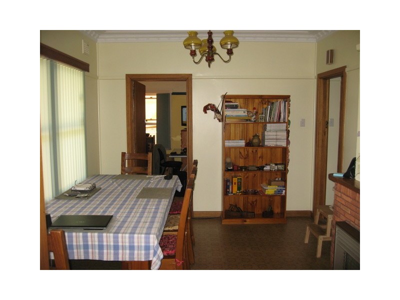 28 Wentworth St, Parkes NSW 2870