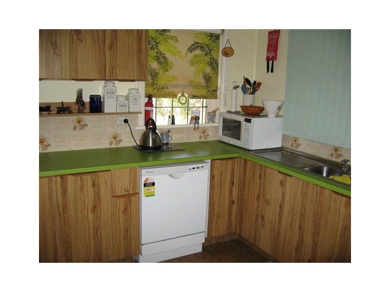 28 Wentworth St, Parkes NSW 2870