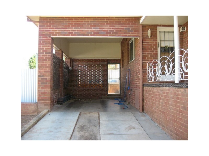 28 Wentworth St, Parkes NSW 2870