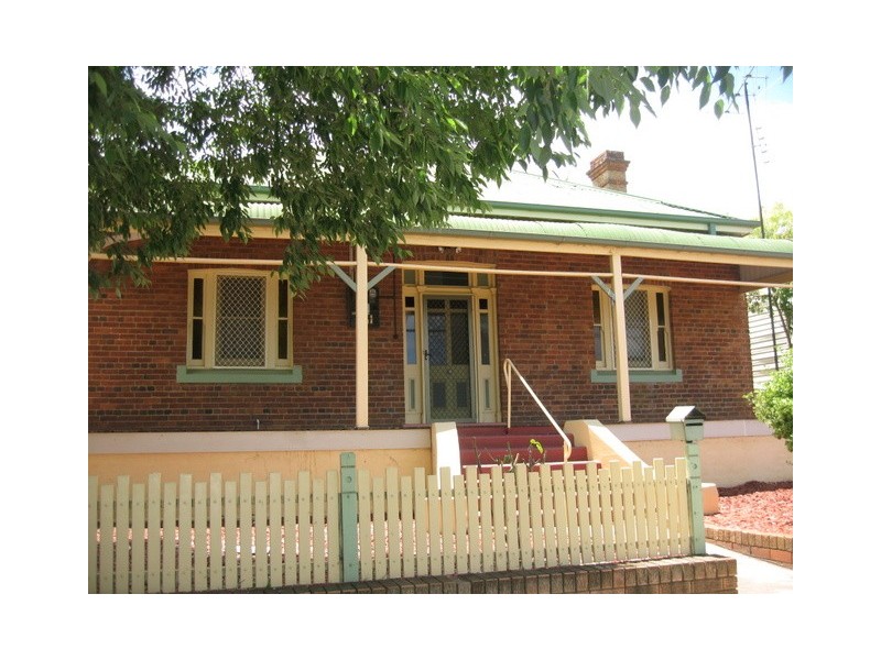 107 Clarinda Street, Parkes NSW 2870