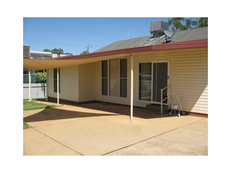 23 Thornbury Street, Parkes NSW 2870