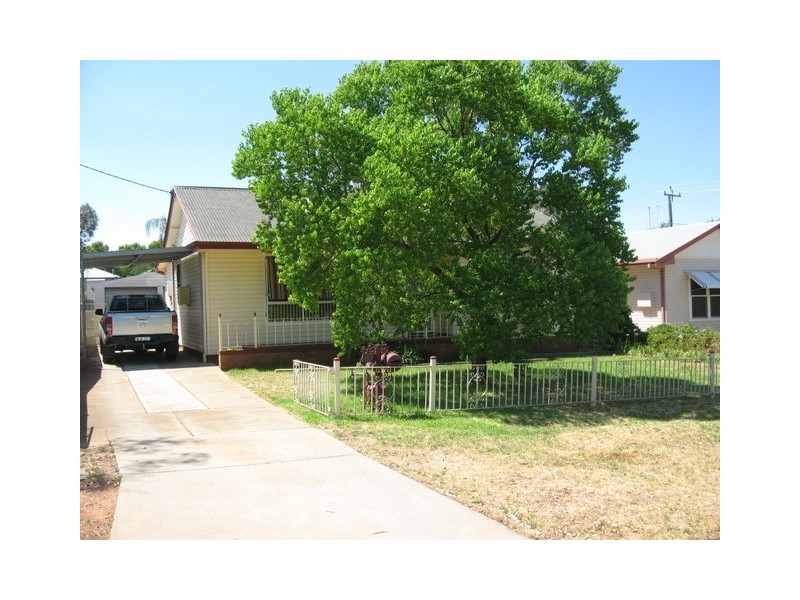 23 Thornbury Street, Parkes NSW 2870