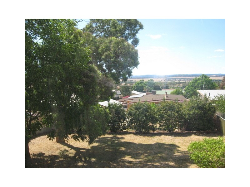 27 Mengarvie Road, Parkes NSW 2870