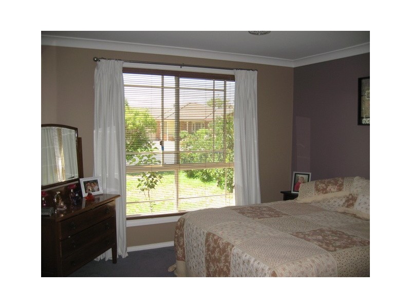 13 Ebelina Crescent, Parkes NSW 2870