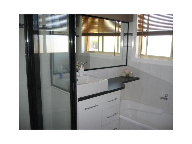 13 Ebelina Crescent, Parkes NSW 2870