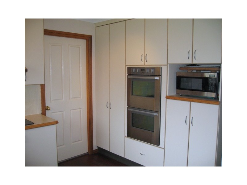 9 Glengowrie Close, Parkes NSW 2870