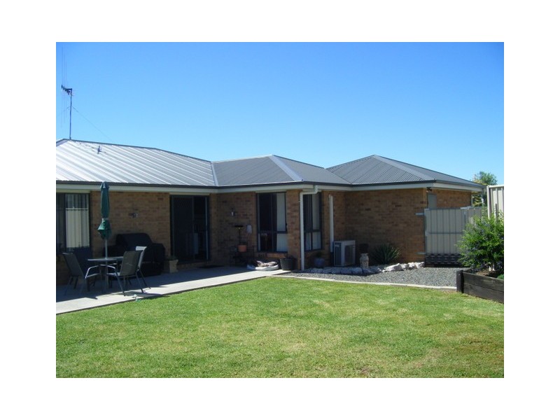 29 Alder Avenue, Parkes NSW 2870