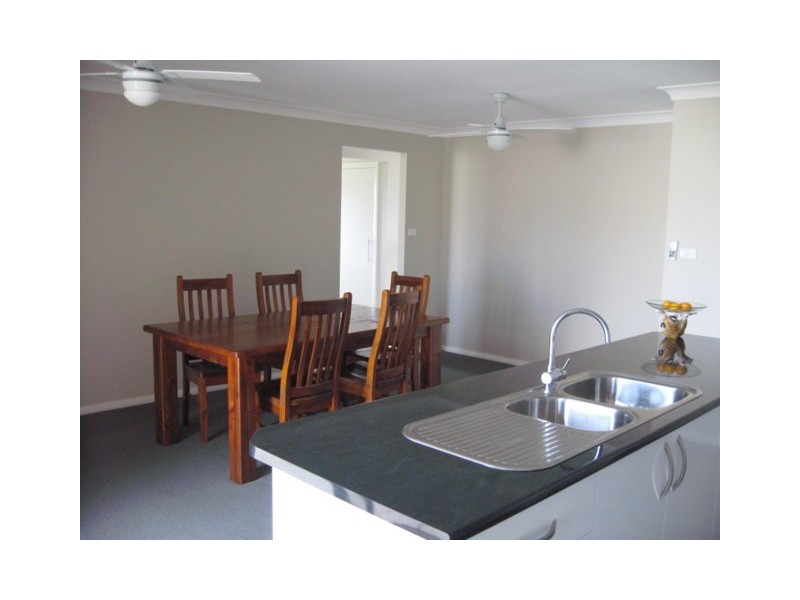 29 Alder Avenue, Parkes NSW 2870