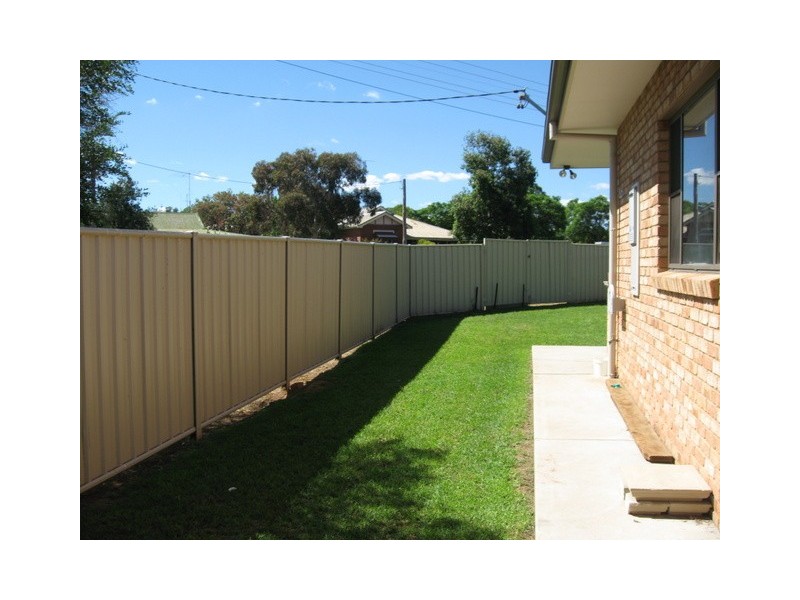 70 Dalton Street, Parkes NSW 2870