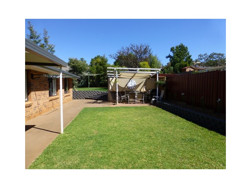 36 Lorking Street, Parkes NSW 2870