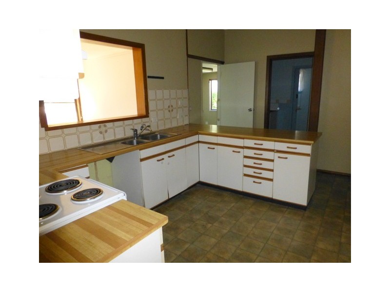 5 Hume Street, Parkes NSW 2870